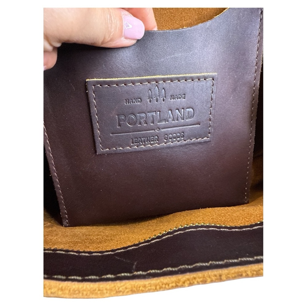 PORTLAND LEATHER COMPANY MEDIUM CROSSBODY TOTE GRIZZLY - Picture 9 of 13